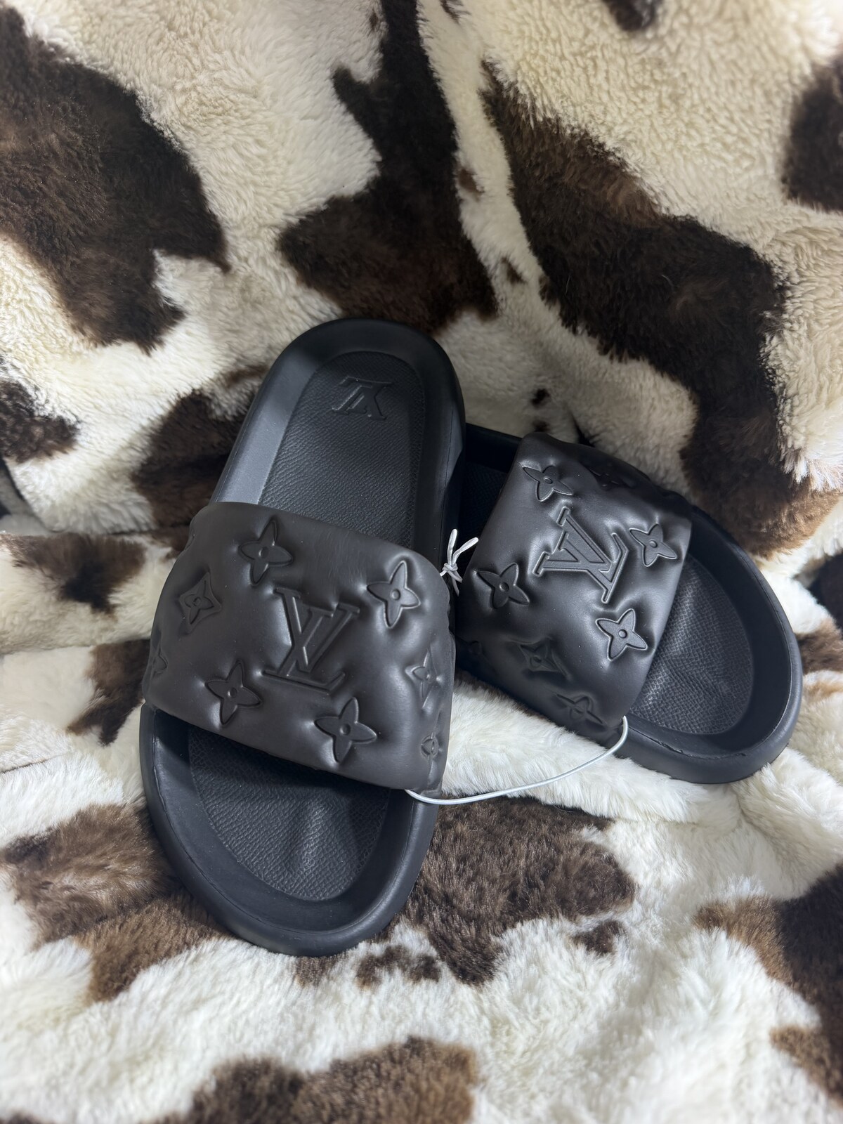 Black LV Slides