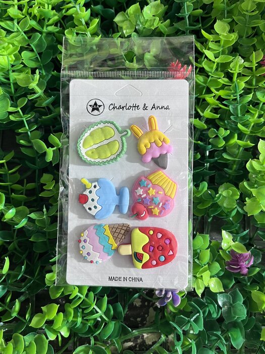 Sweet treats shoe charm set