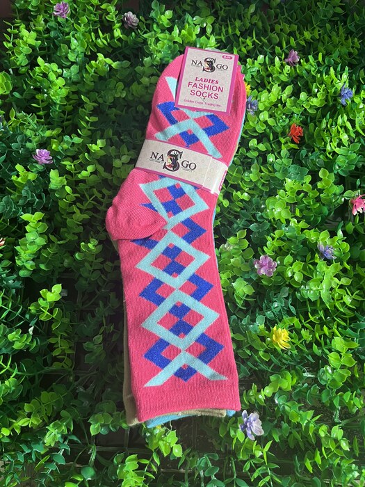 Diamond knit socks