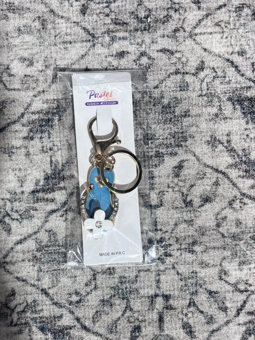 Blue flower flip-flop keychain