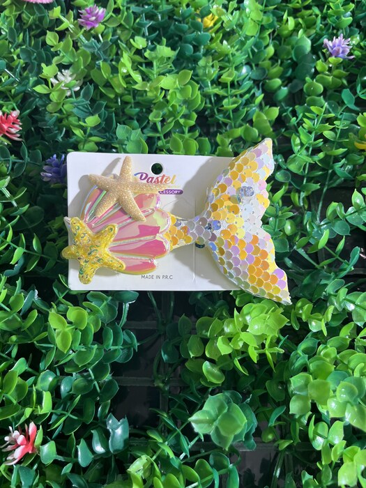 Mermaid tail hair clip Yellow