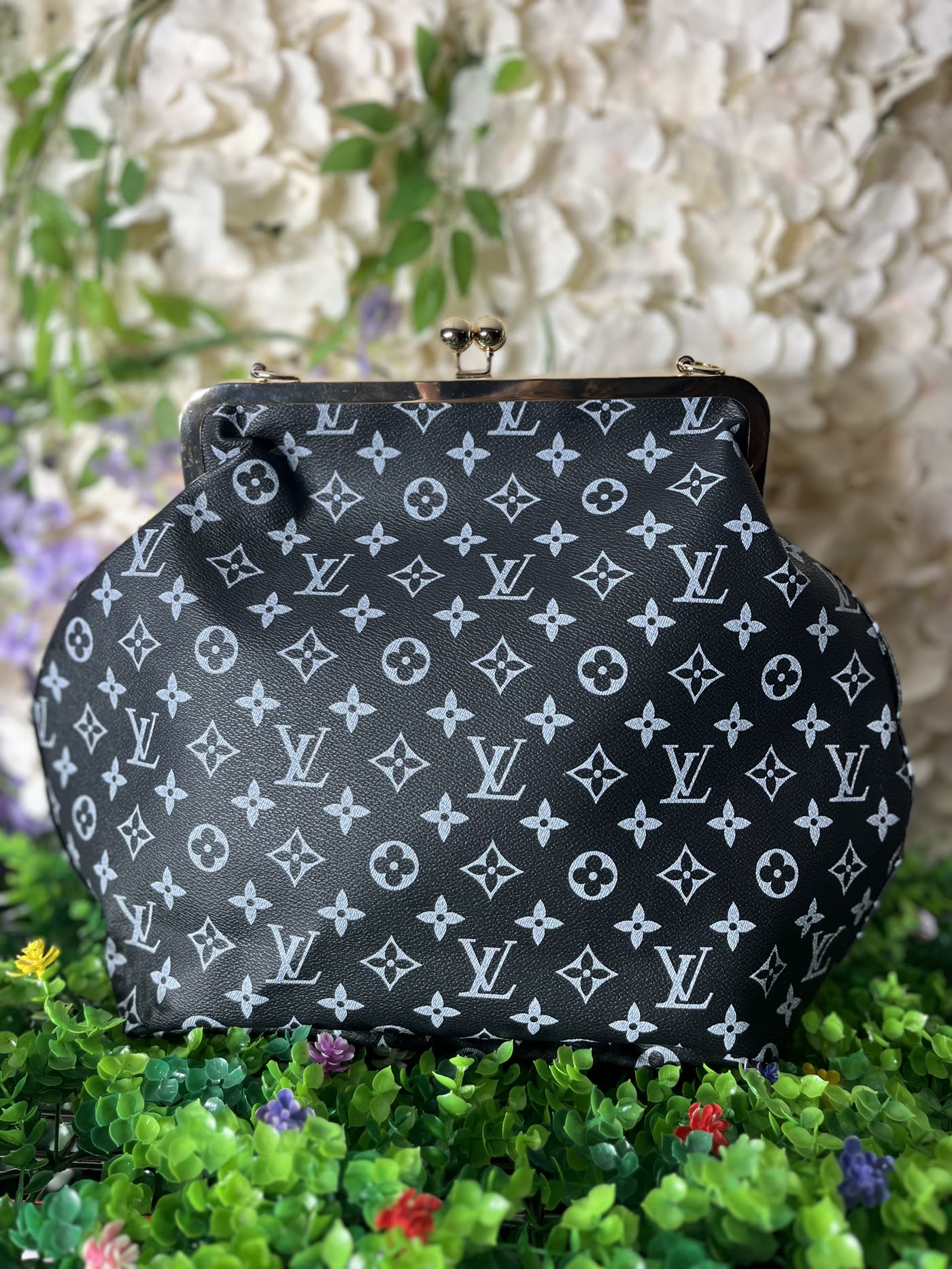 Black Monogram Kiss-Lock Bag