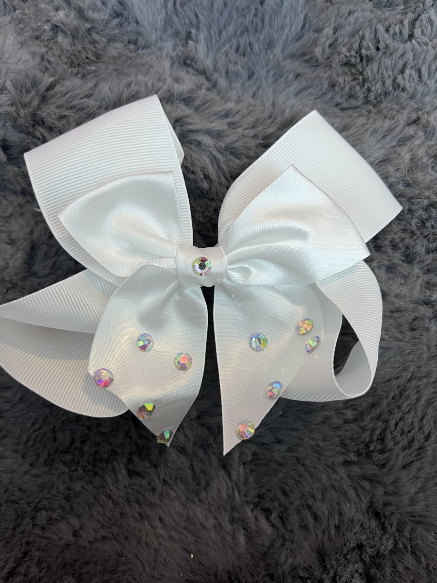 Gem Boutique Bow - White