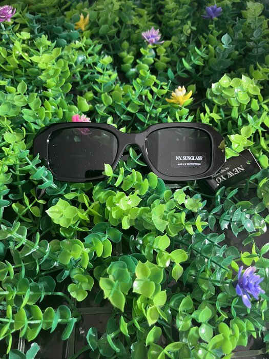 Retro Oval Sunglasses